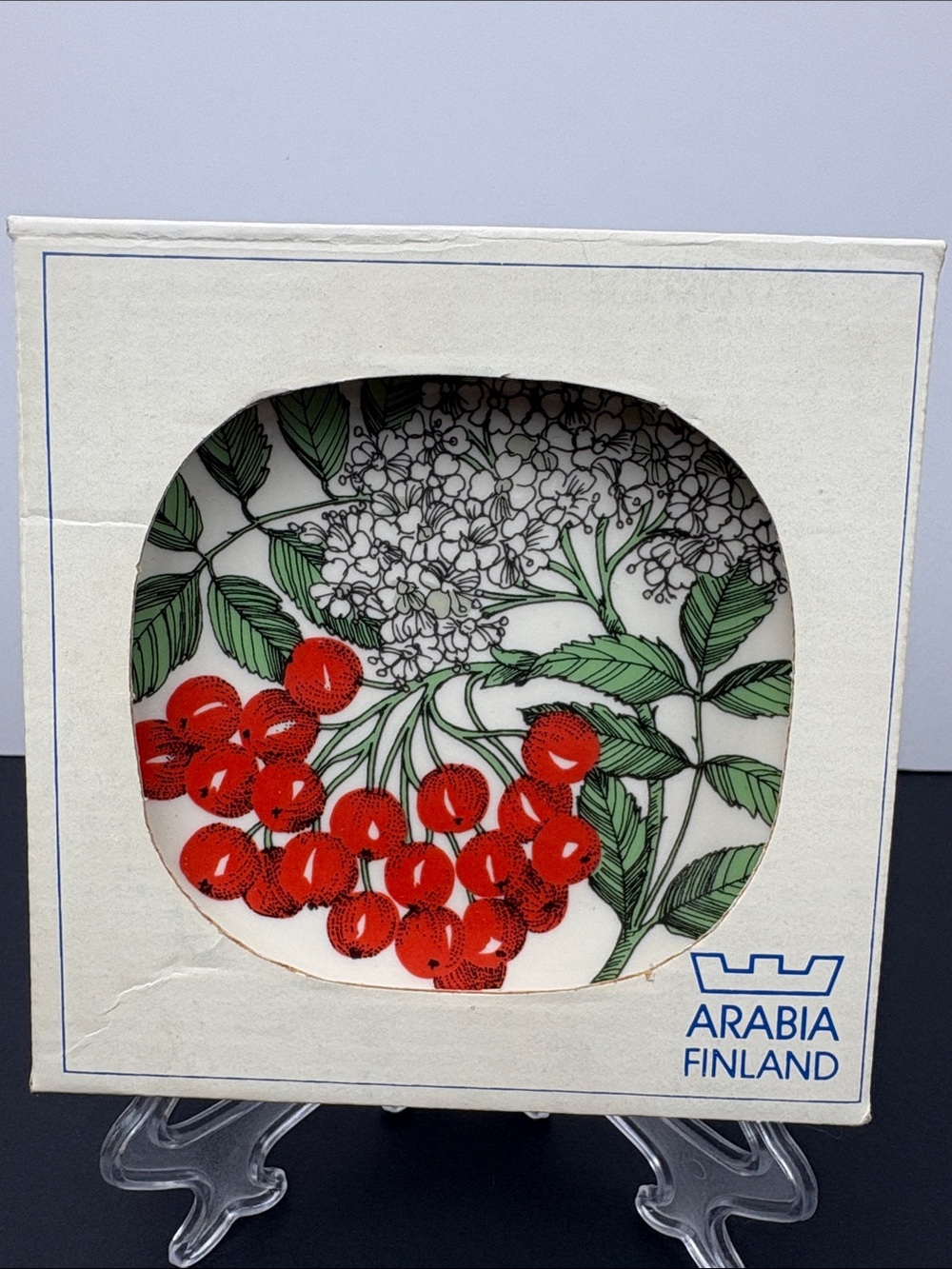 Arabia Finland Botanica Wall Plate Rowan Sorbus Aucuparia Flower Berries